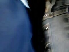 नो-मेकअप स्काईलार वोक्स 'विशाल स्तन कमबख्त के दौरान सनी लियोन मूवी सेक्सी उछाल